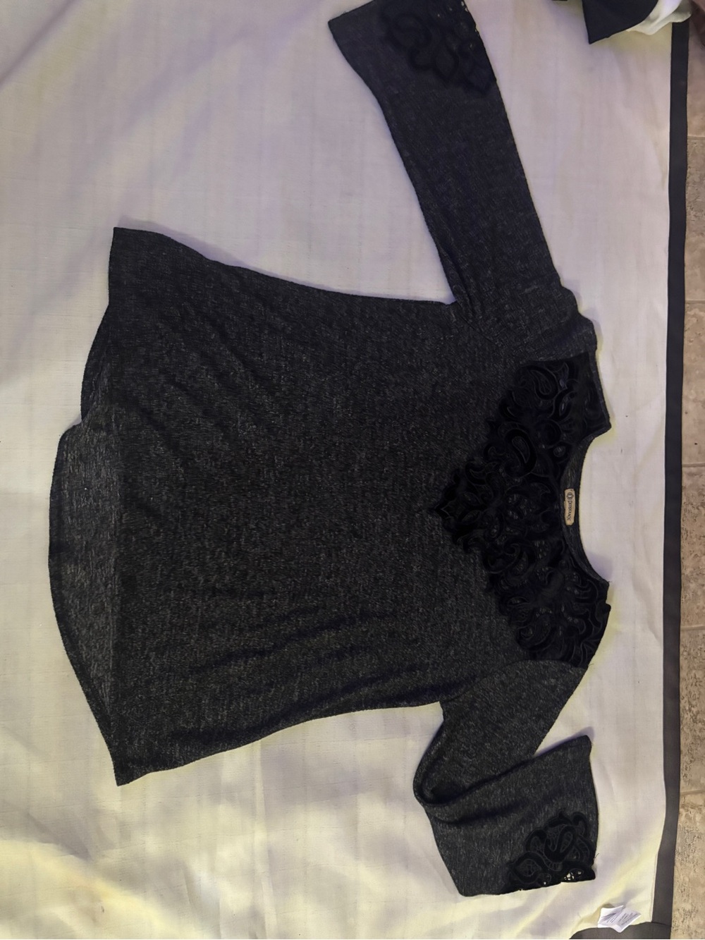 Black blouse, long sleeve